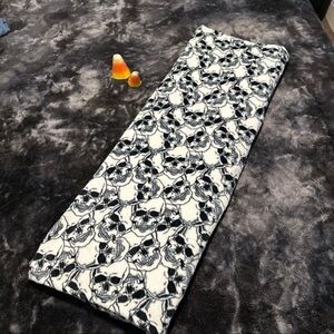 SUPER SOFT And Stylish Skull Blanket!!!